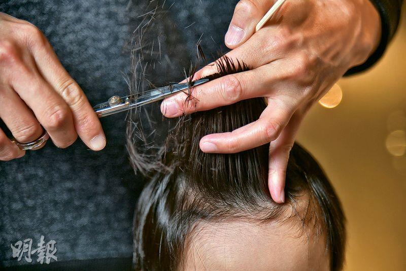 尖頭剪——鋒利的剪刀，用於一般剪髮，亦會用作最後修葺整個髮型。（黃志東攝）