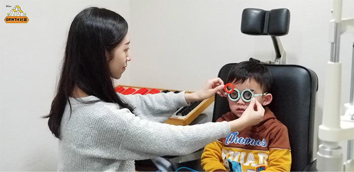 一般學童應每年驗眼，佩戴眼鏡者更最好每半年一次。（圖片由愛視美眼鏡提供）